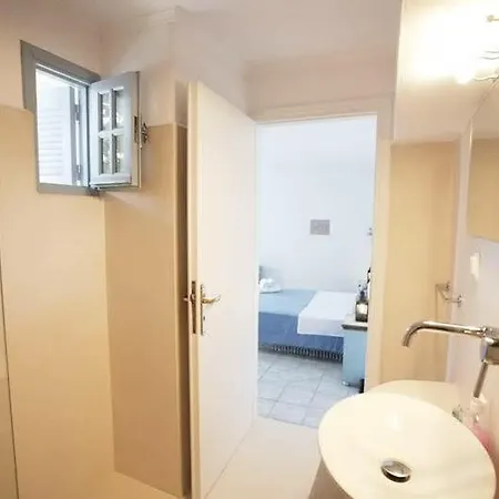 Venus De Milo * Adamantas (Milos)