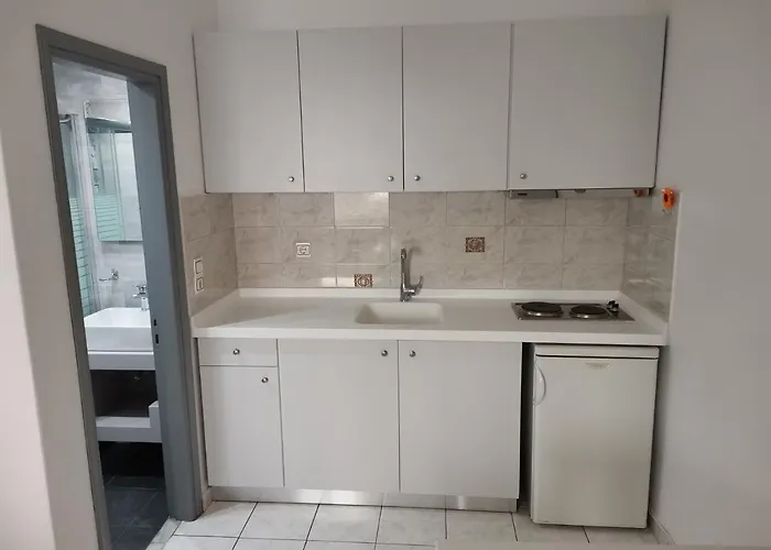 Venus De Milo 公寓 *