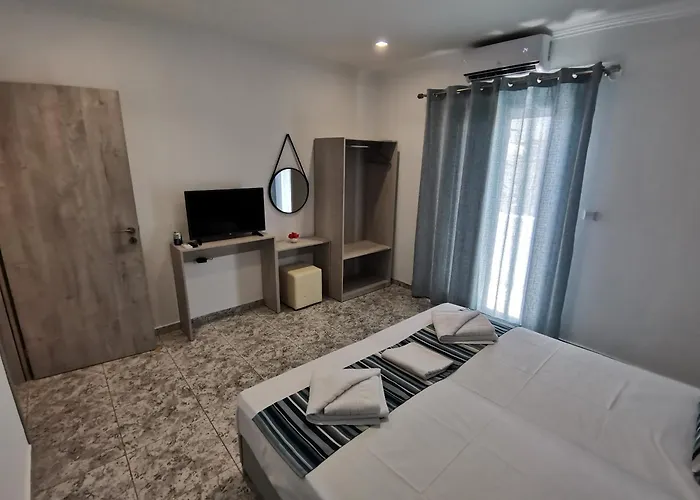 Venus De Milo 阿达玛斯