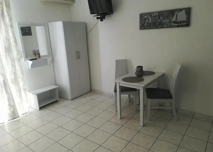 公寓 Venus De Milo 阿达玛斯